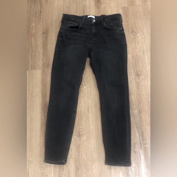 Woman’s Black Zara Jeans - size 10 - Picture 1 of 12